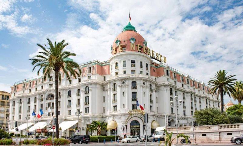 A Luxurious Apartment With Ac On Promenade Des Anglais Ницца Экстерьер фото